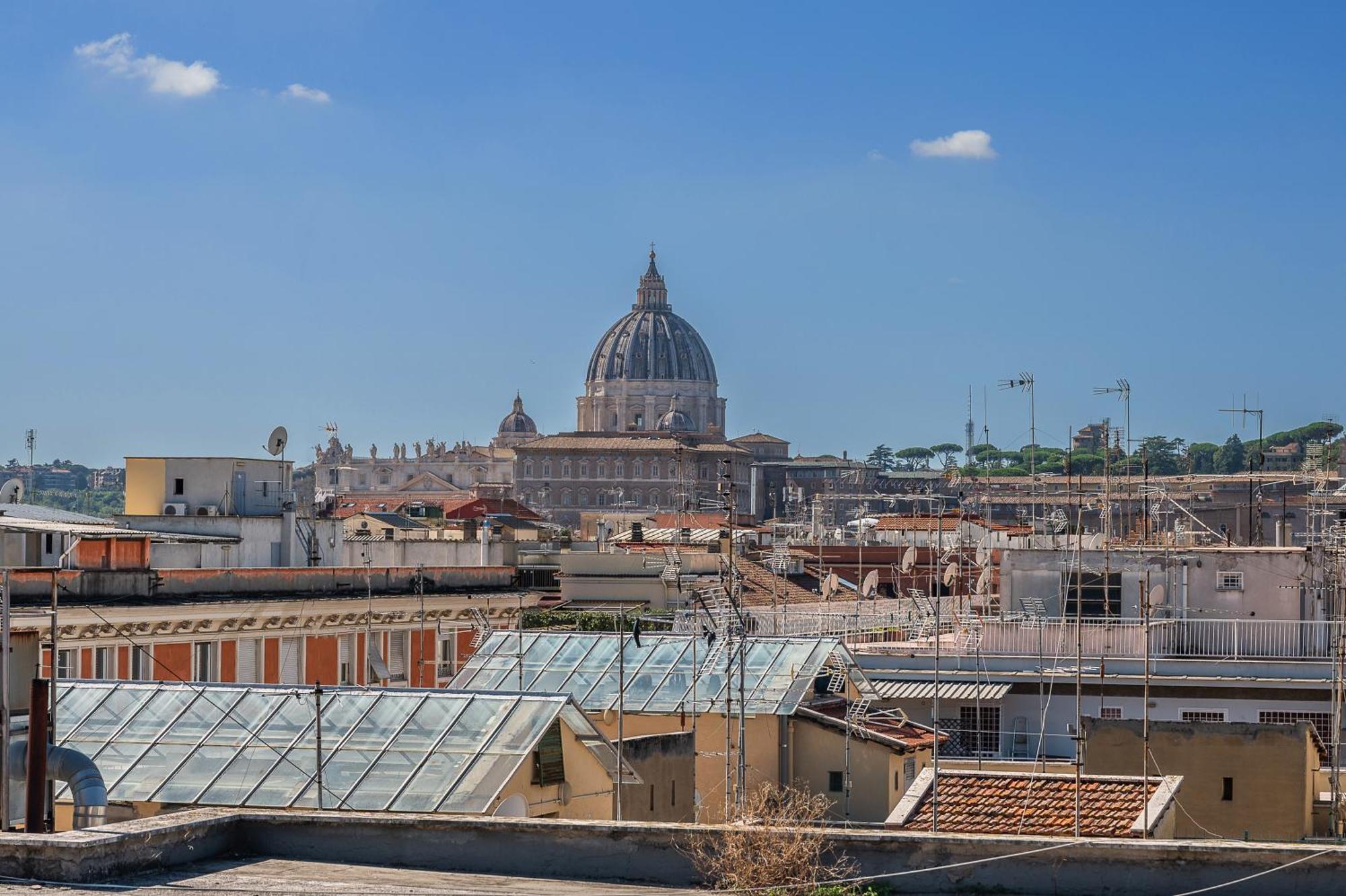 Colonna Inn, Rome